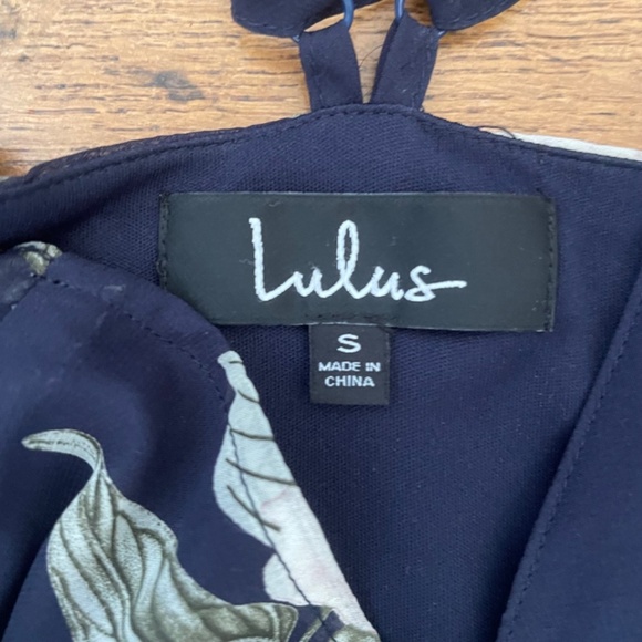 Lulus Floral Navy Blue Beautiful Wrap Dress Sz Small - Picture 2 of 10